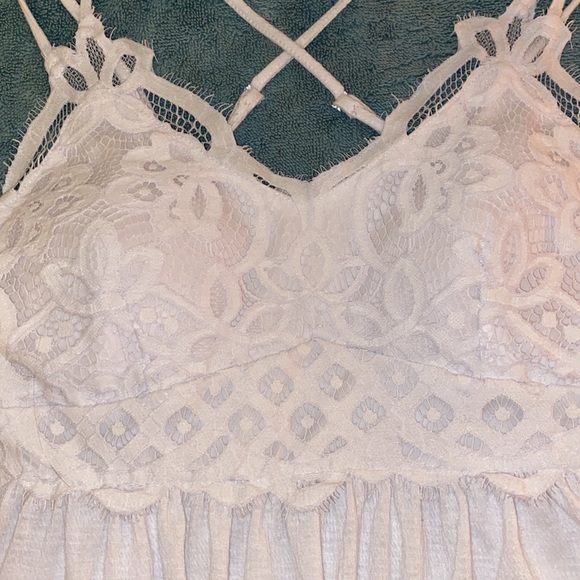 Top with adjustable, spaghetti straps, white with lace - Picture 5 of 7